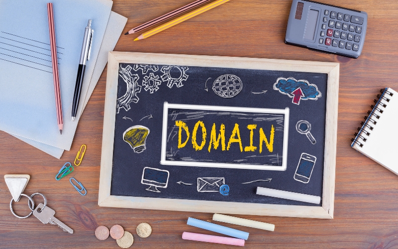 Chọn domain và hosting cho website